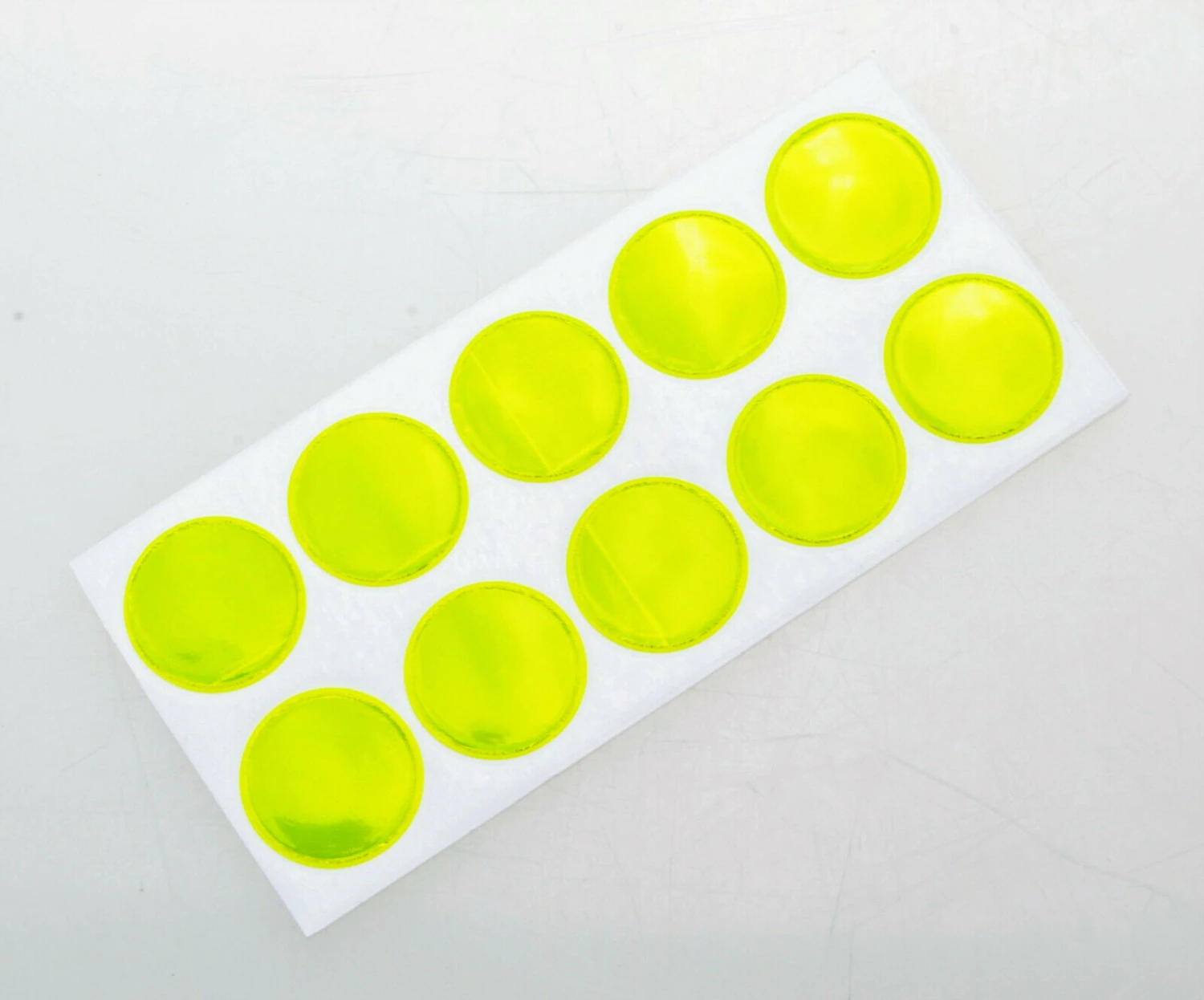 Filmer Selbstklebende Reflektorsticker Rund 10 Stück 1 Filmer Selbstklebende Reflektorsticker Rund 10 Stück